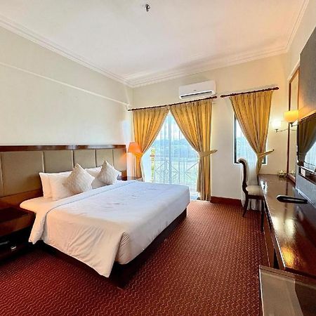 Putra Brasmana Hotel Kuala Perlis Exterior foto