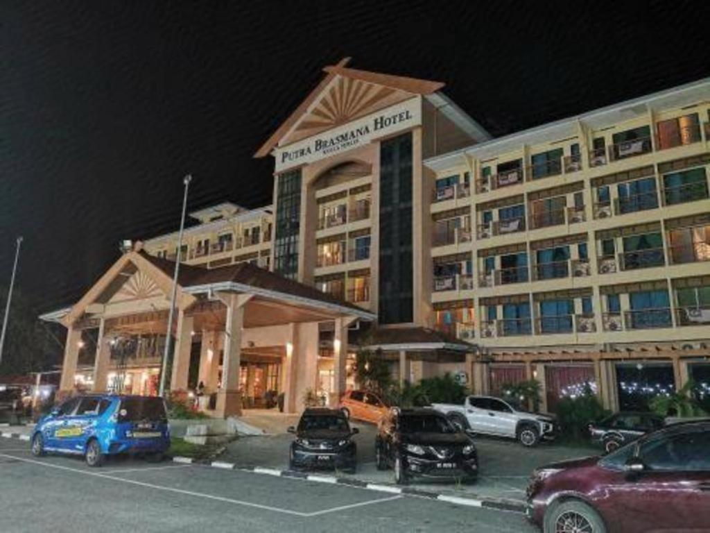 Putra Brasmana Hotel Kuala Perlis Exterior foto