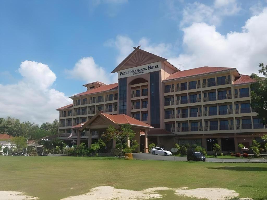 Putra Brasmana Hotel Kuala Perlis Exterior foto